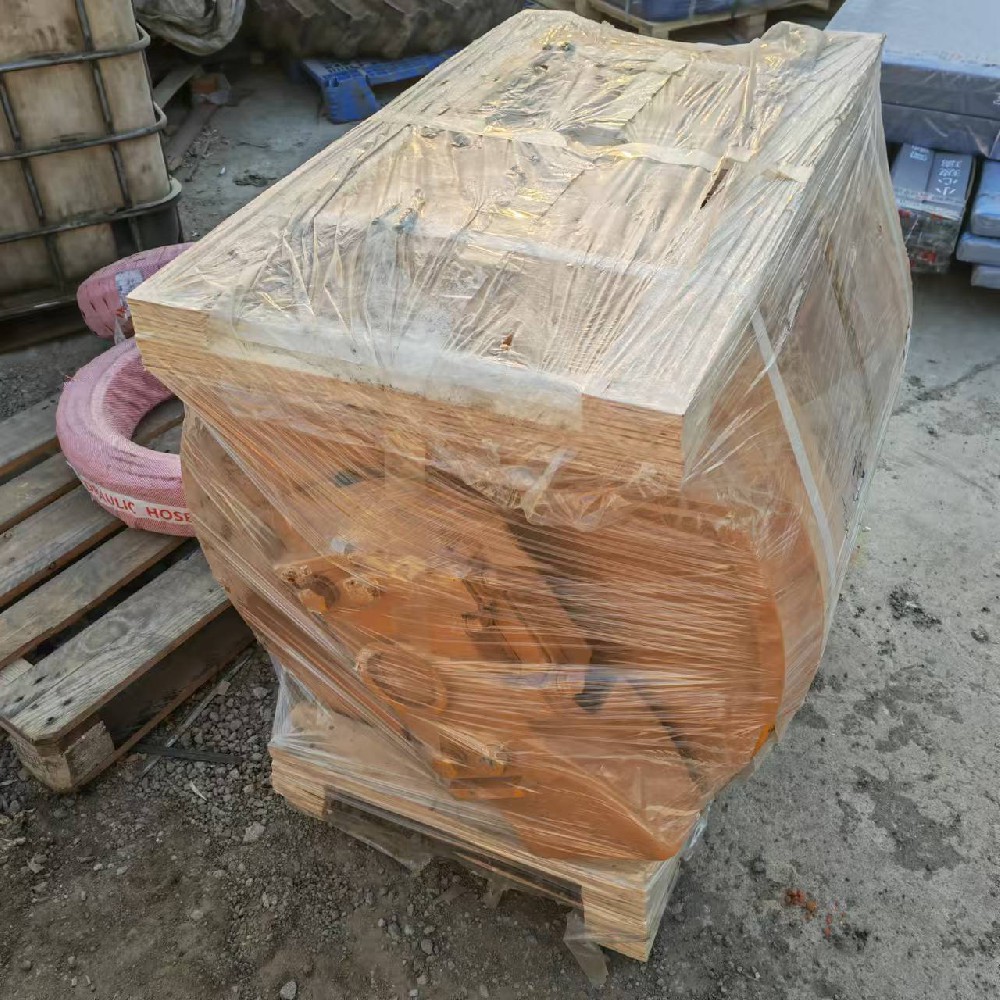 17A-30-00430 引導(dǎo)輪 適用于D155A機(jī)型上